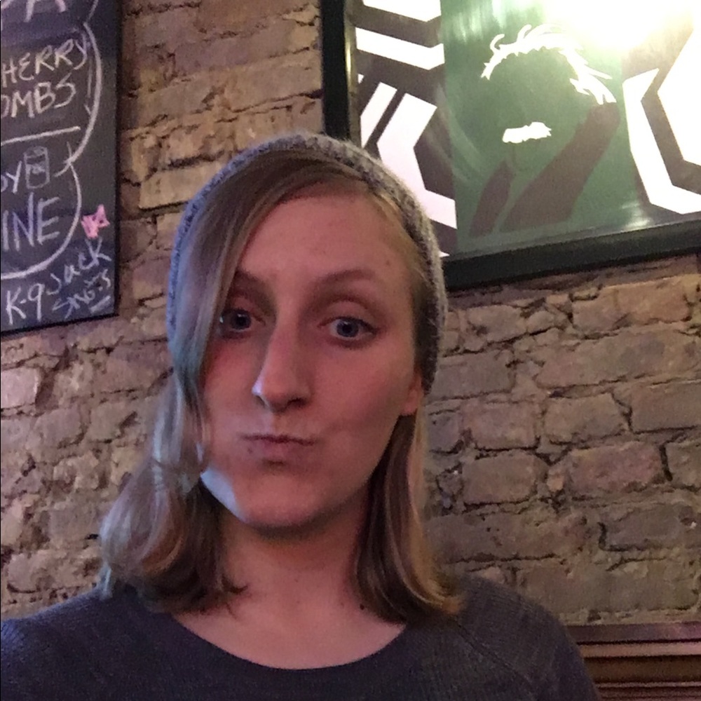 Meet your Posher, Stephanie